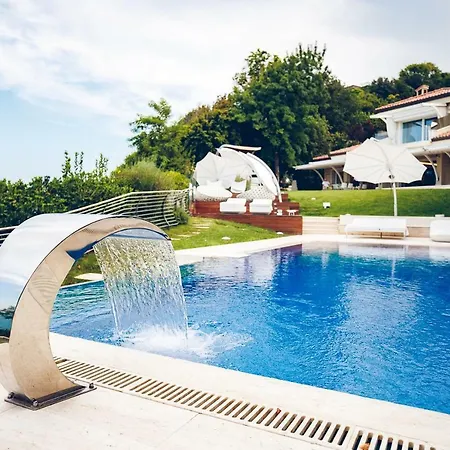 Stamira Villa