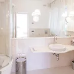 Stamira *